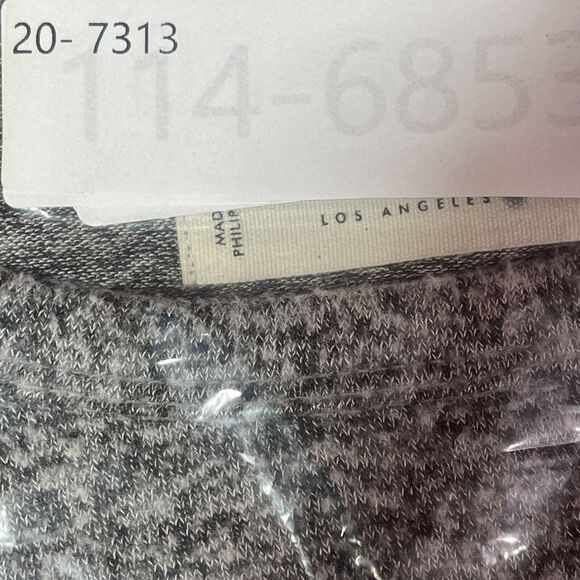 Lucky Brand Women’s Gray Knit Long Sleeve Crewneck Top Size Small - Picture 10 of 10